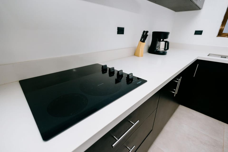 Sunshine Apartments Jaco Hostel in Puntarenas Province