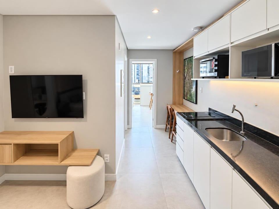 Communal lounge/ TV room, TV and multimedia, Kitchen or kitchenette, minibar, pet friendly, stove
