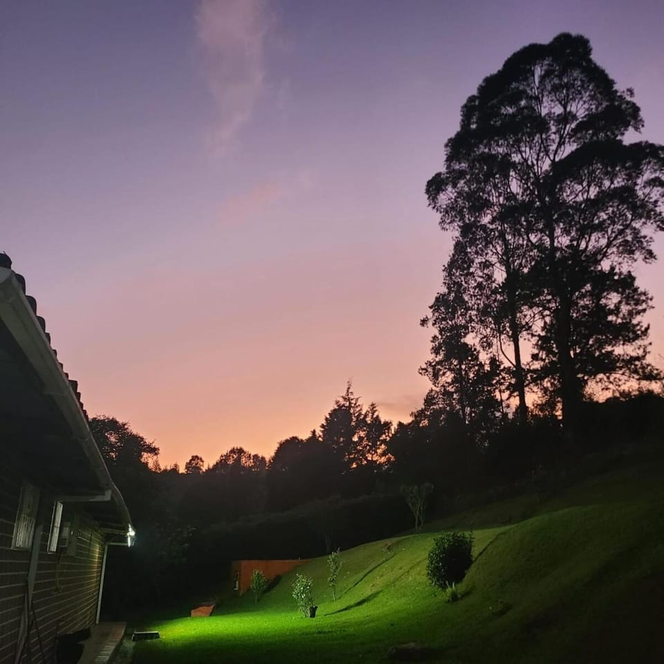 Cozy Mountain Country Home 25 min from Medellín Chalet in Antioquia