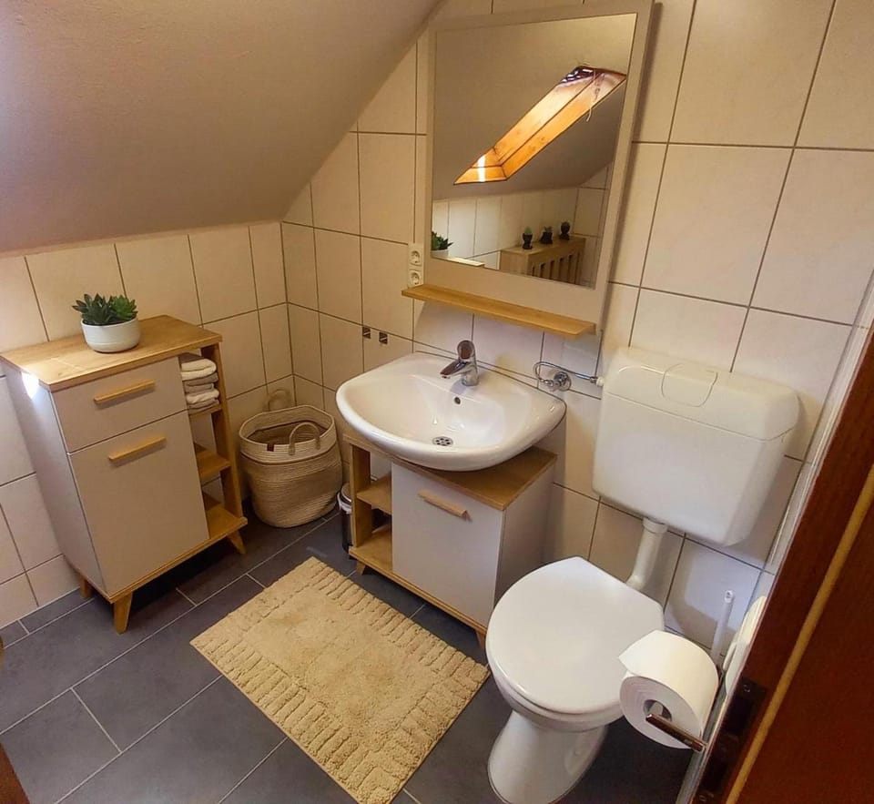 Quaint renovated farmhouse apartment near Regensburg Apartment in Straubing-Bogen
