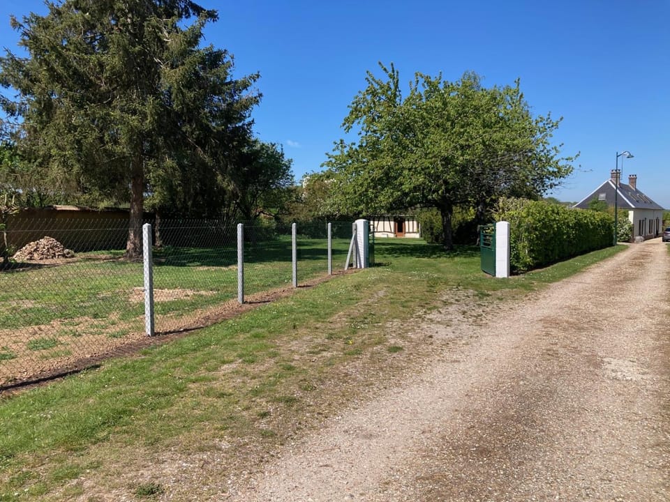 maison de campagne au calme proche d'Evreux House in Normandy