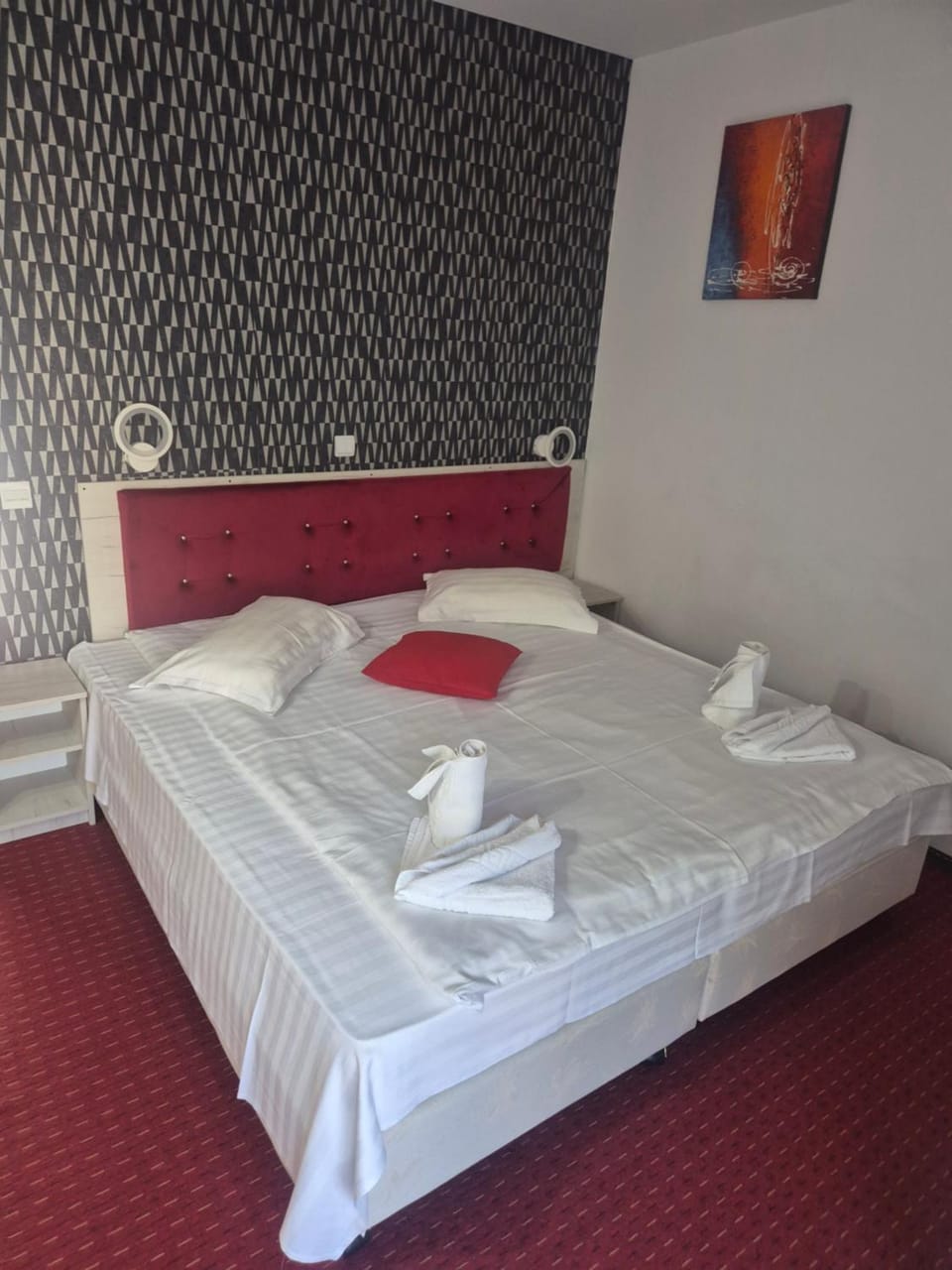 Rudo hotel Hotel in Prahova, Romania