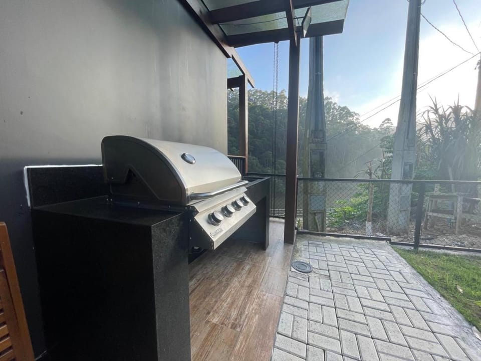 Chalé Zenas -dento do China Park Ecoresort House in State of Espírito Santo, Brazil