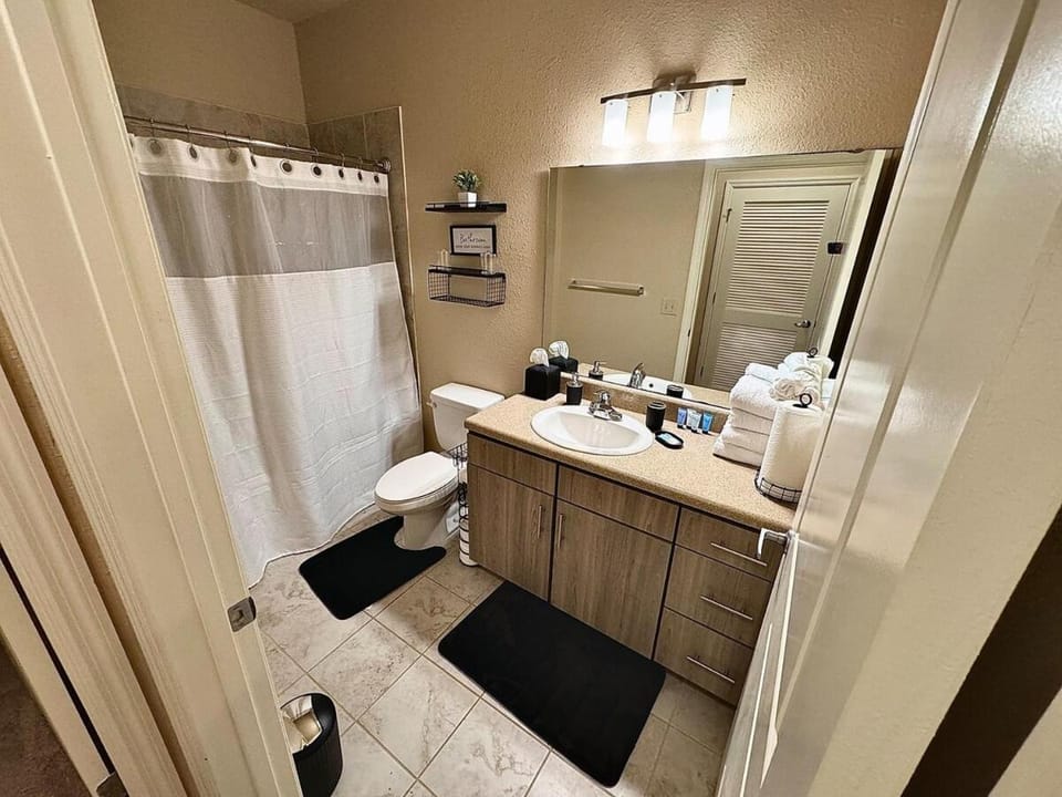 Modern and cozy space near River city and Airport Apartment in Jacksonville