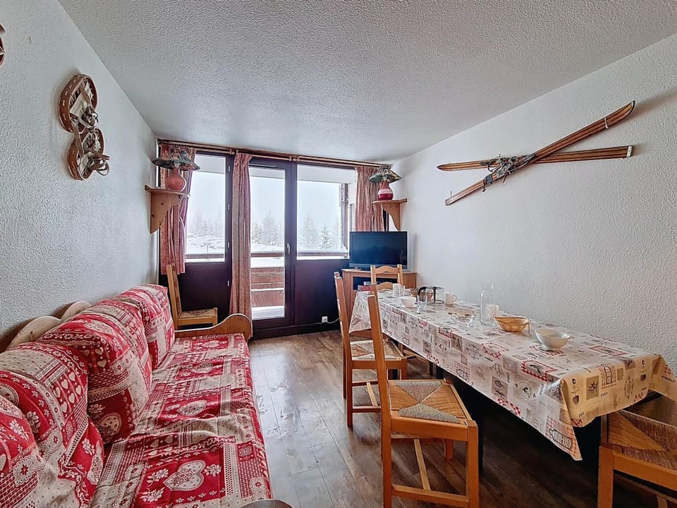 Spacieux appartement - 6 pers. Pied des pistes Apartment in Les Allues