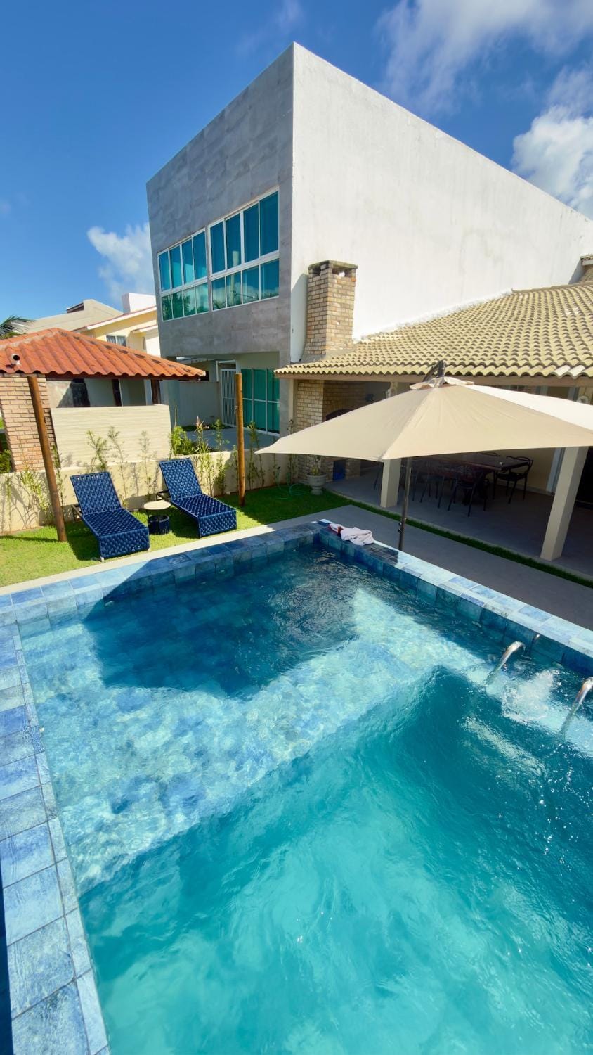 Pool view, Swimming pool, sunbed