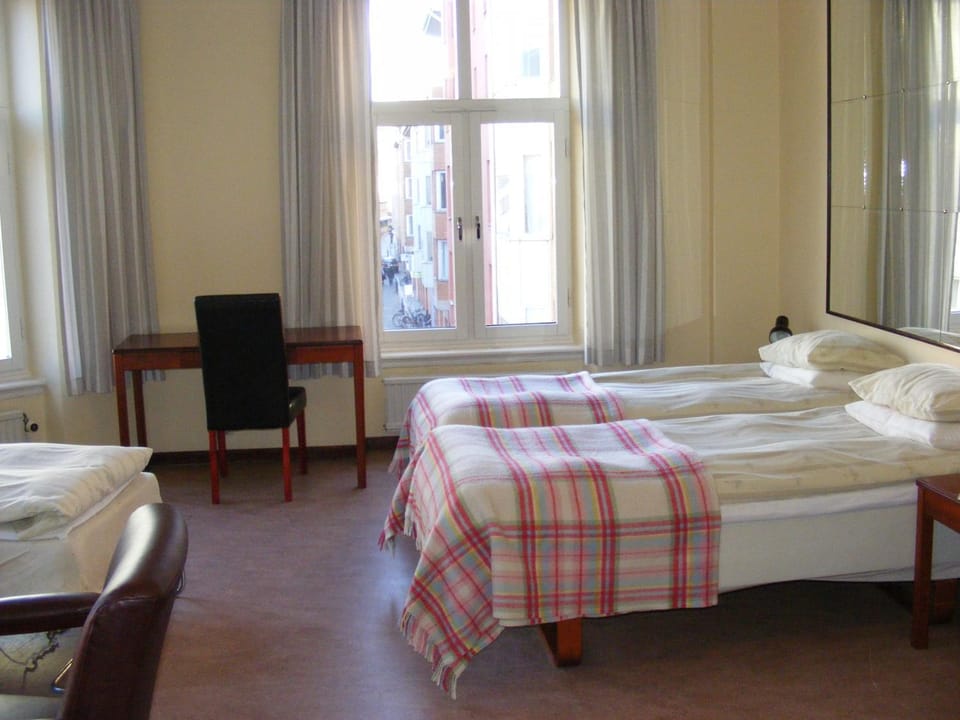 Bed, Day