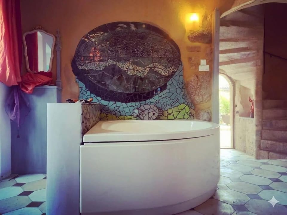 Le Relais des Oiseaux - Maison d'artiste House in Auvergne-Rhône-Alpes