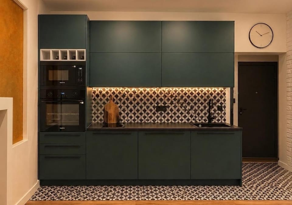 Coffee/tea facilities, Kitchen or kitchenette, oven