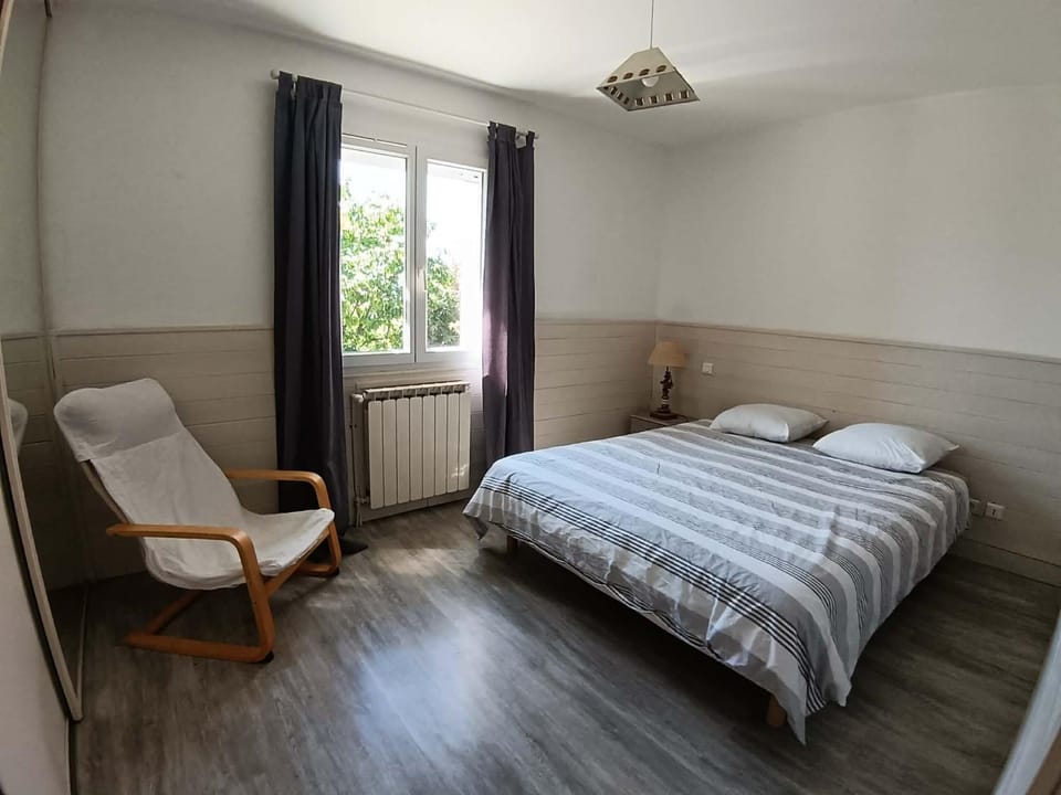 Maison calme dans un village Auvergnat House in Auvergne-Rhône-Alpes