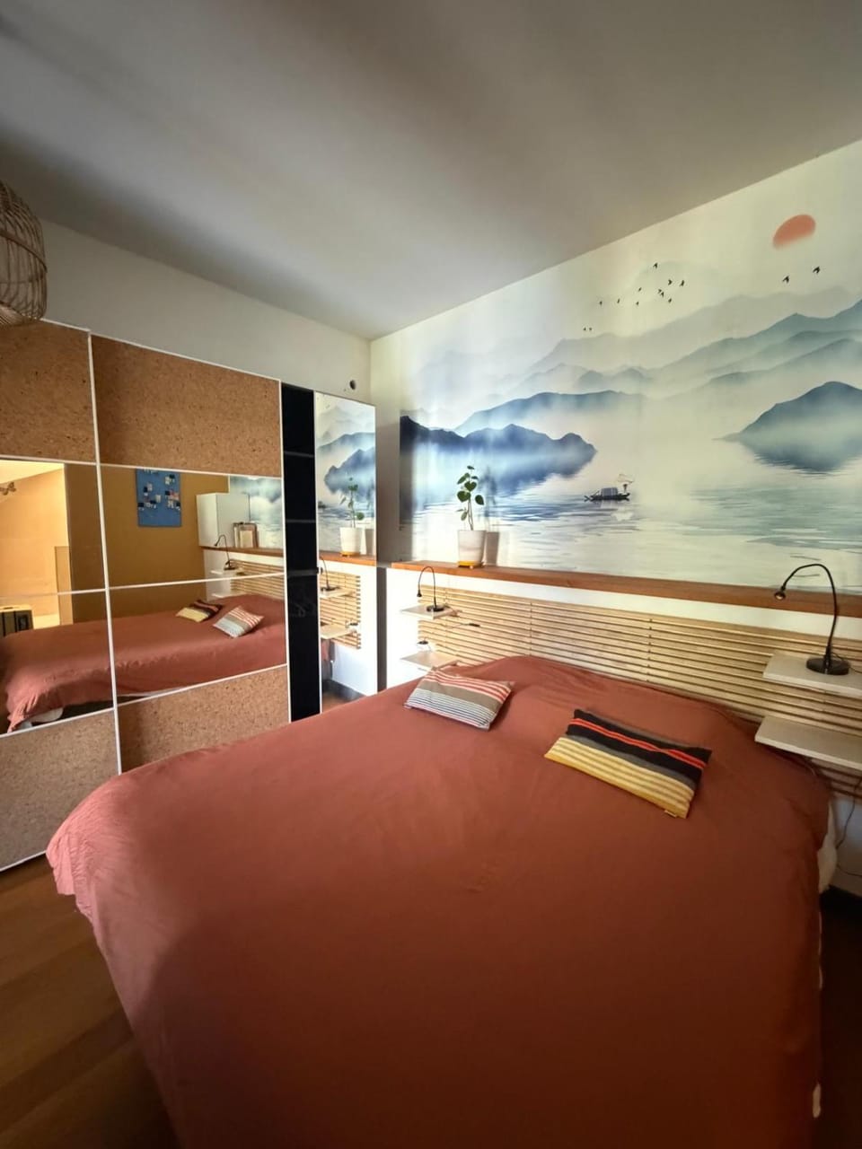 Bed, Photo of the whole room, Bedroom