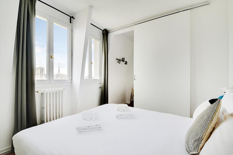 Bed, Photo of the whole room, Bedroom, towels, wardrobe