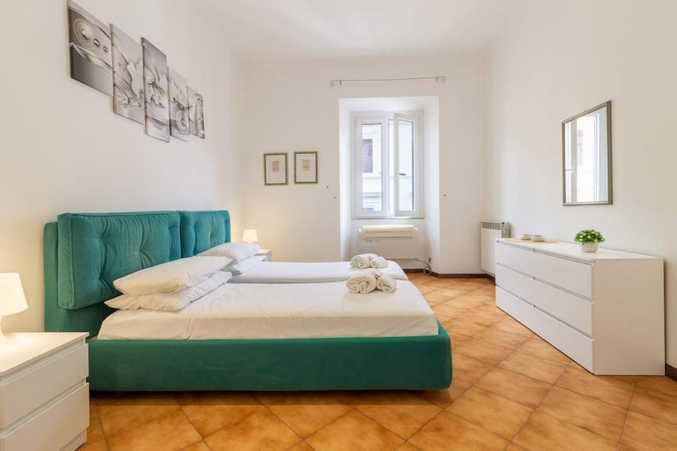 Termini Suite - 7 minutes from Roma Termini Apartment in Rome