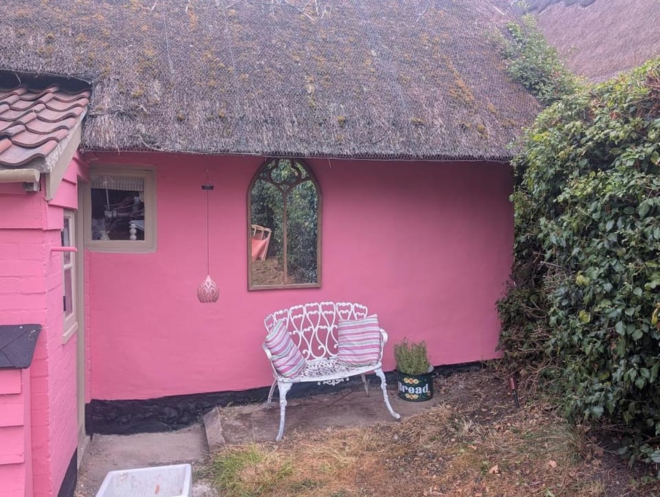 Daisy's Cottage House in Babergh District