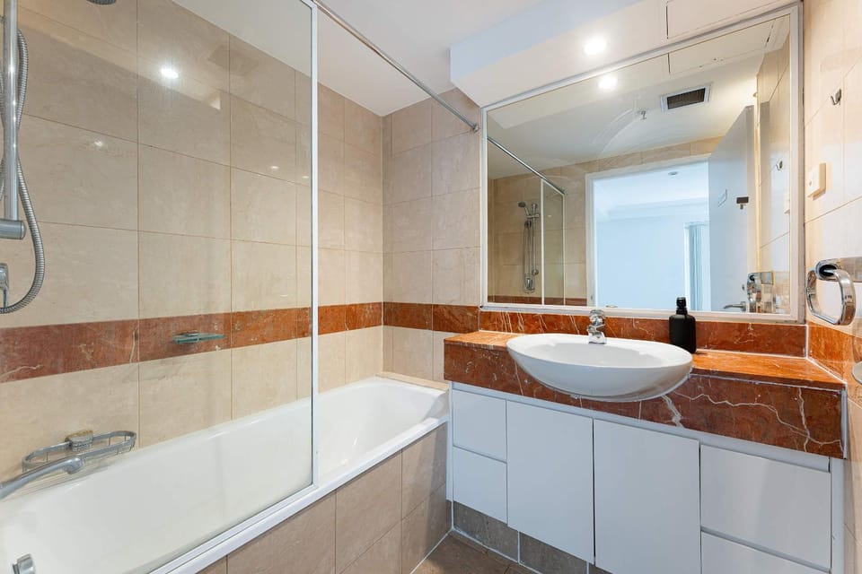 28 Harbour Street Apartment in Sydney