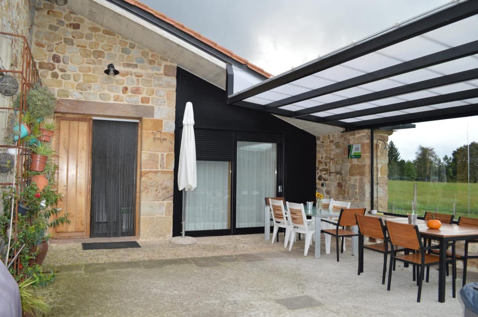 Las Azadas Country House in Cantabria