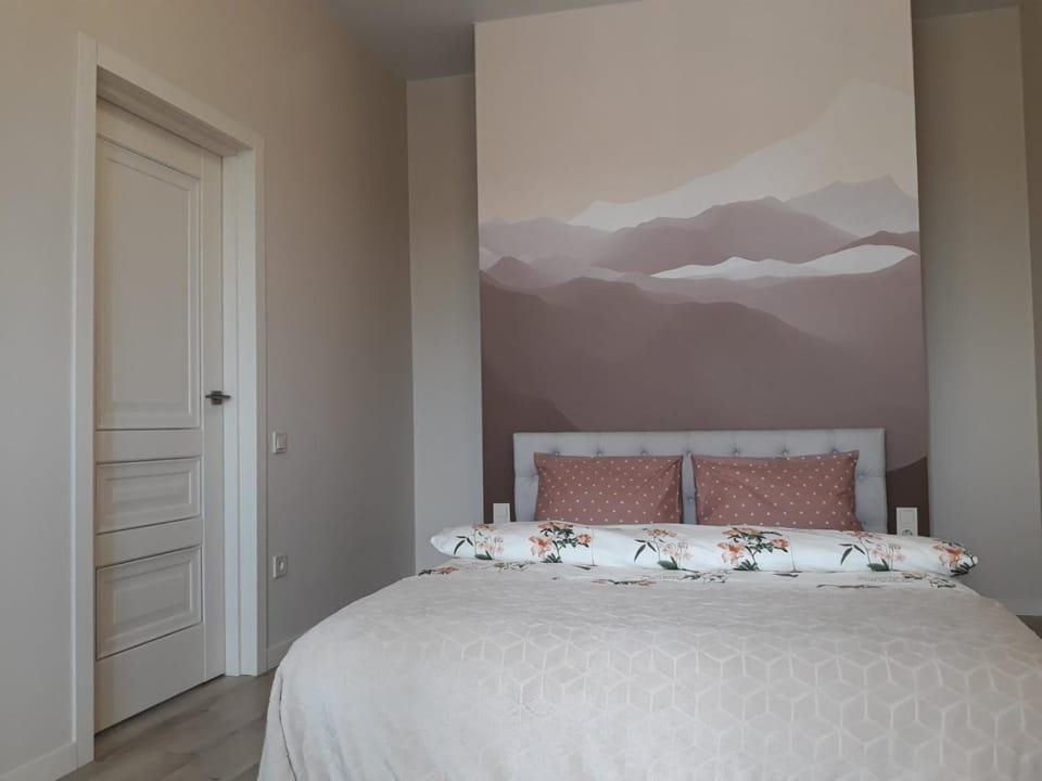 ЖК ТЕАТРАЛЬНИЙ - видові апартаменти в центрі міста Apartment in Ukraine