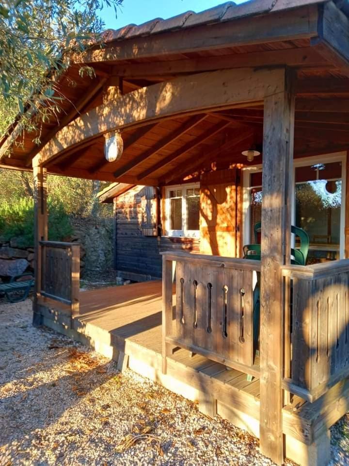 Les chalets du Relais d'Aguilar Campground/ 
RV Resort in Occitanie