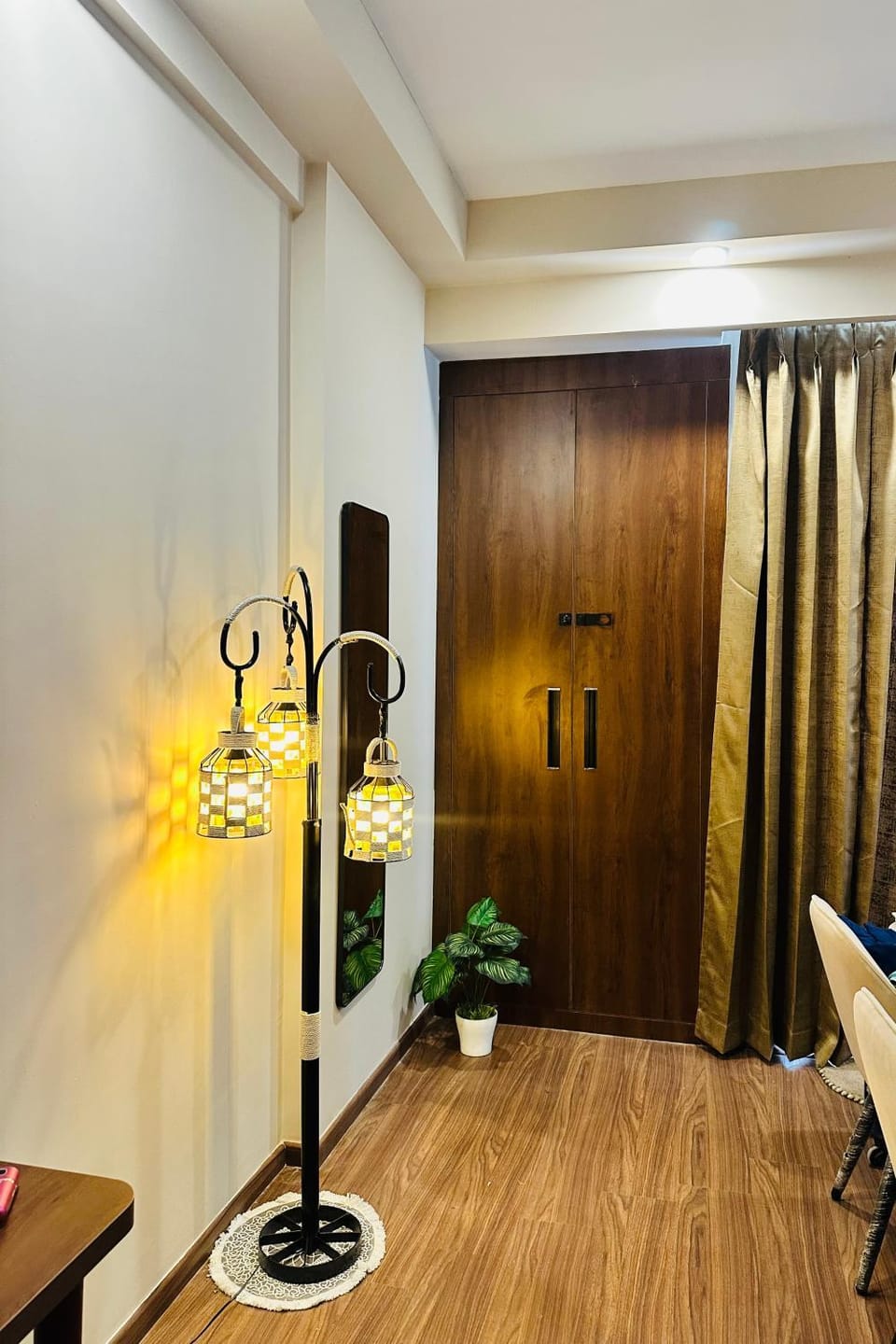 Velora Stayss Near ExpoMart Greater Noida Apartment in Uttar Pradesh