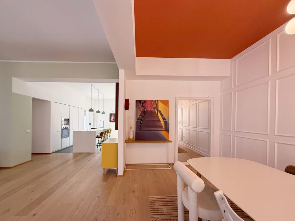 Communal lounge/ TV room, Dining area, Lunch, Lunch