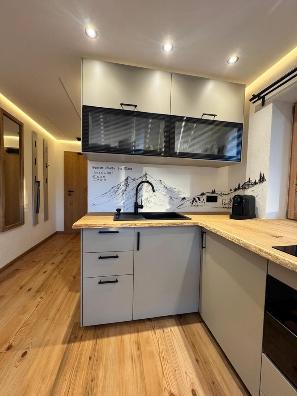 Kitchen or kitchenette, kitchen