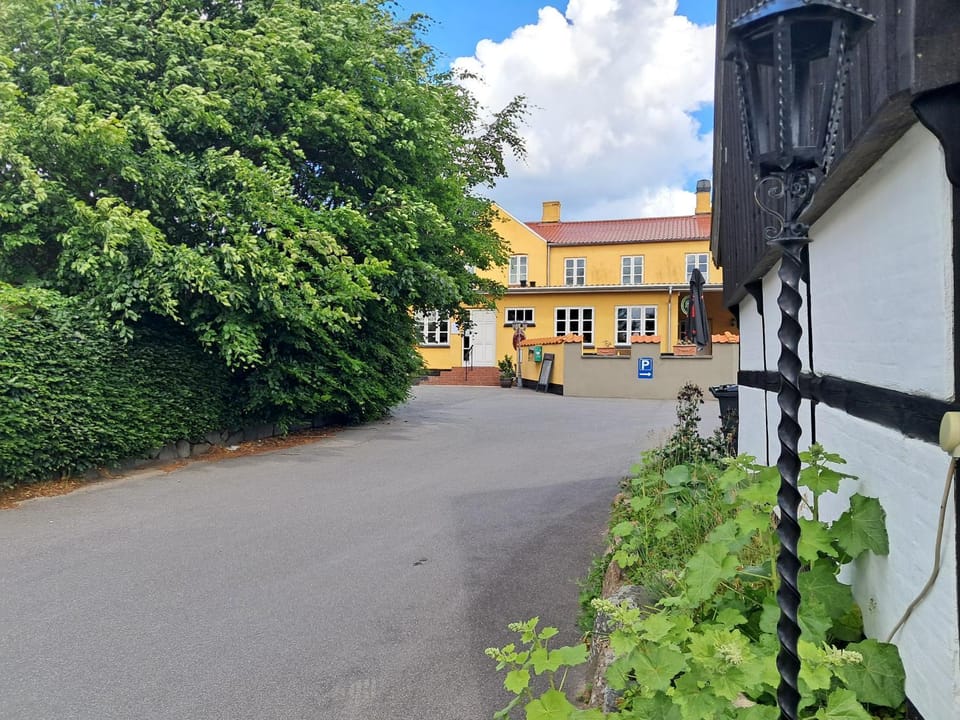 Neighbourhood