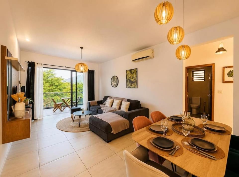 Penthouse Royal Sunset- 3 chambres Apartment in Flic en Flac