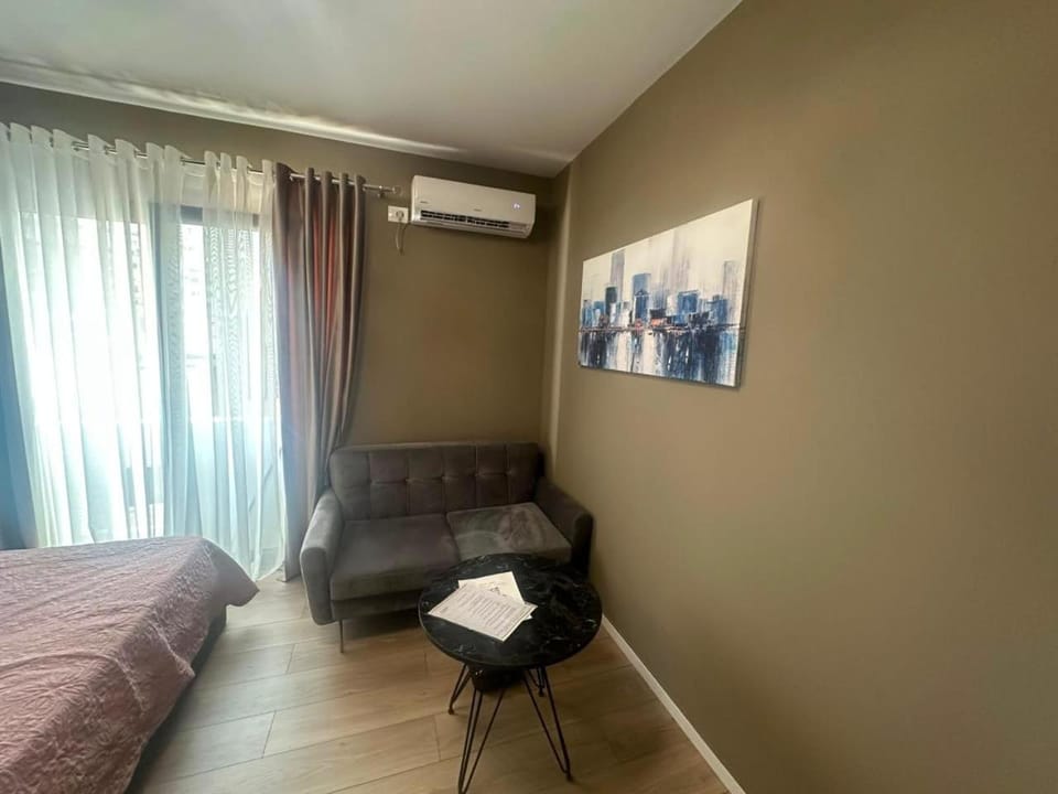 Pink Room Apartment in Tirana
