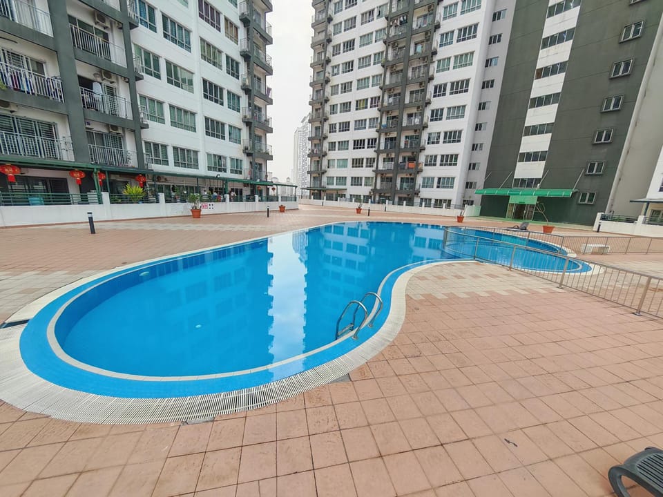 Pool view, Swimming pool