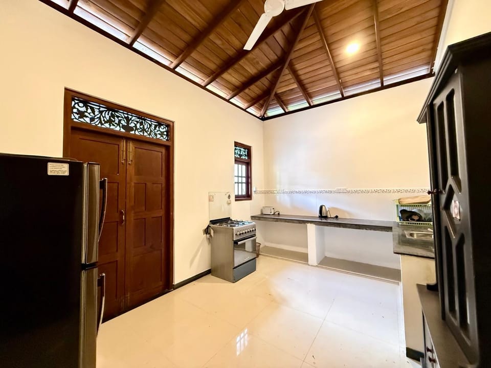 Villa SHINY Villa in Hikkaduwa