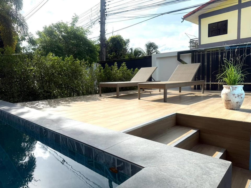 The luxe hotel Hotel in Krabi Changwat