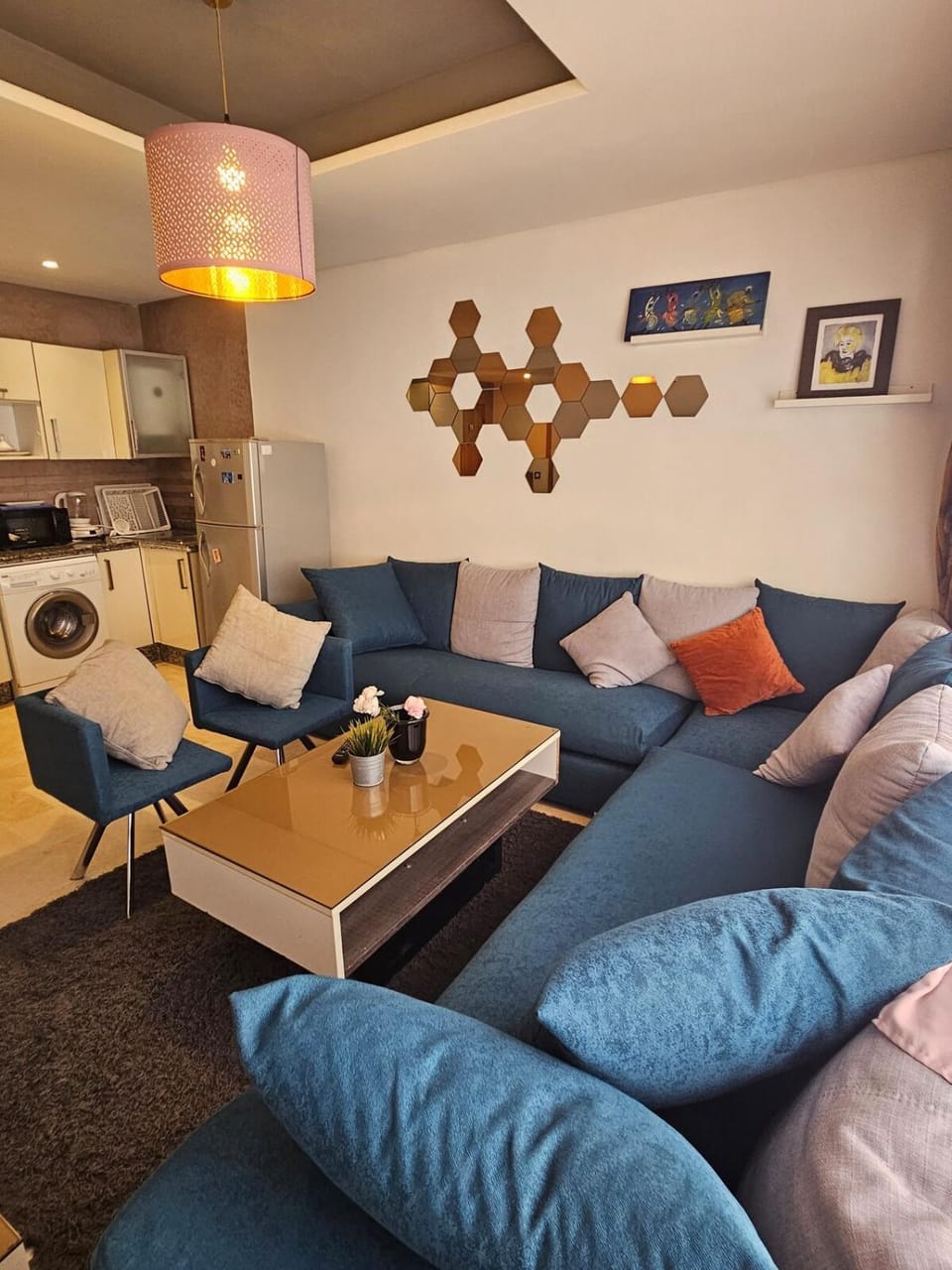 Living room, Seating area