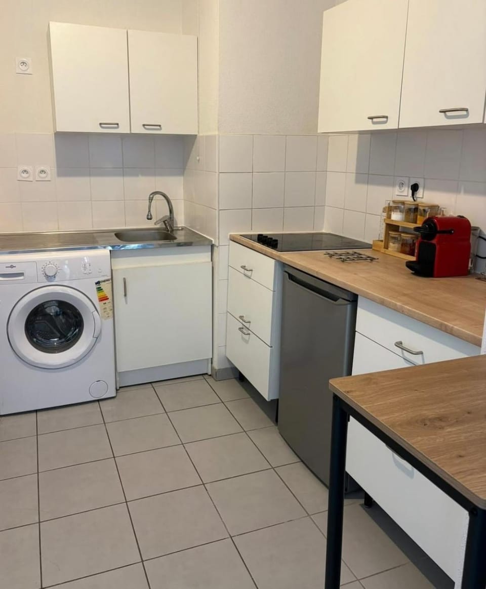 Lovely modern apartment with views, all comforts Apartment in Toulouse