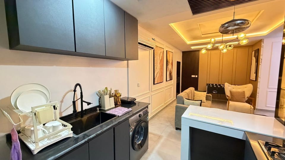 Luxe haven lekki - stylish 2bedroom apartment in lekki phase 1 Apartment in Lagos, Nigeria