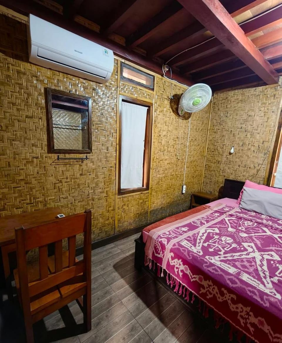 Bed, Bedroom, air conditioner