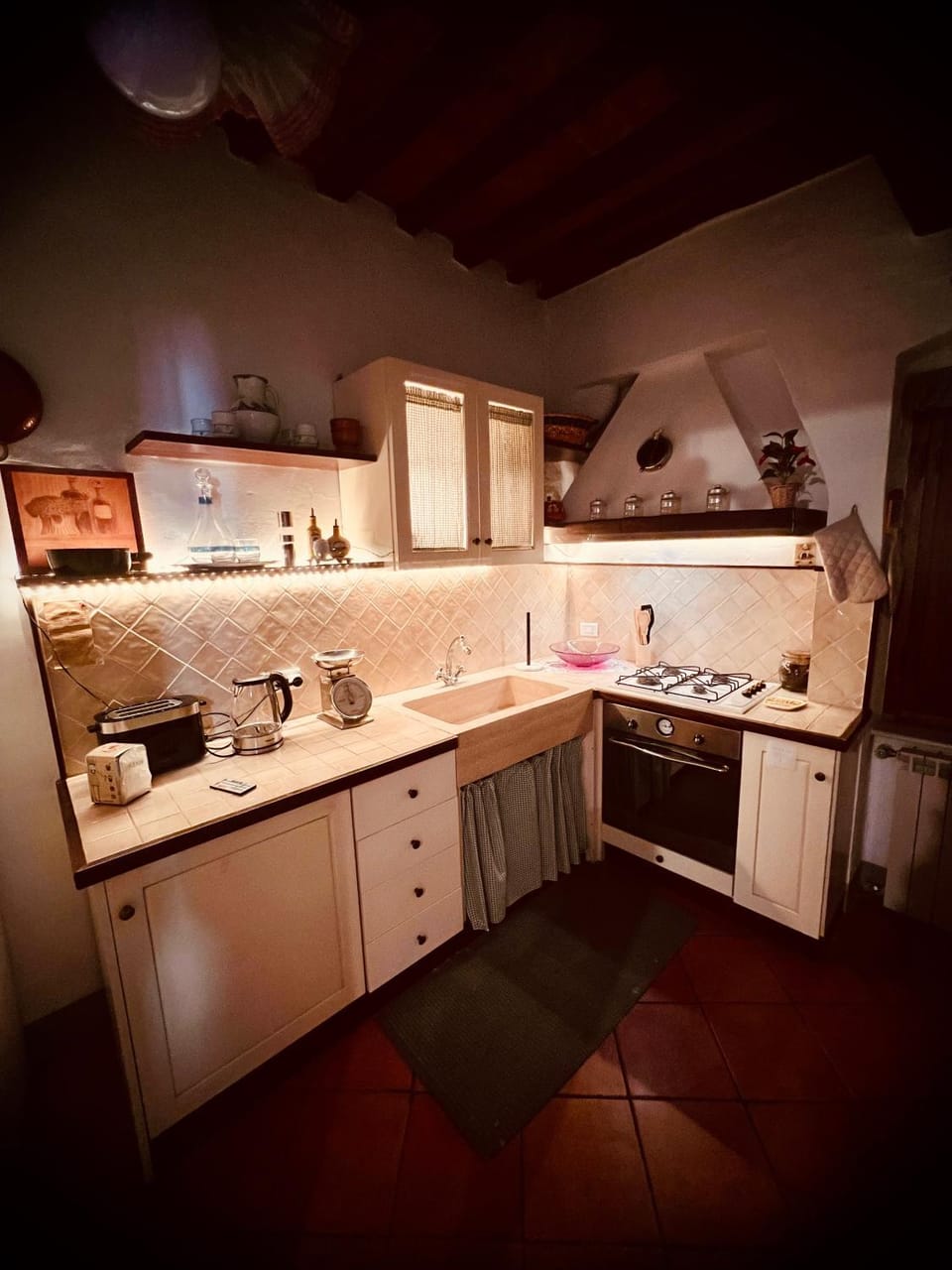 Kitchen or kitchenette