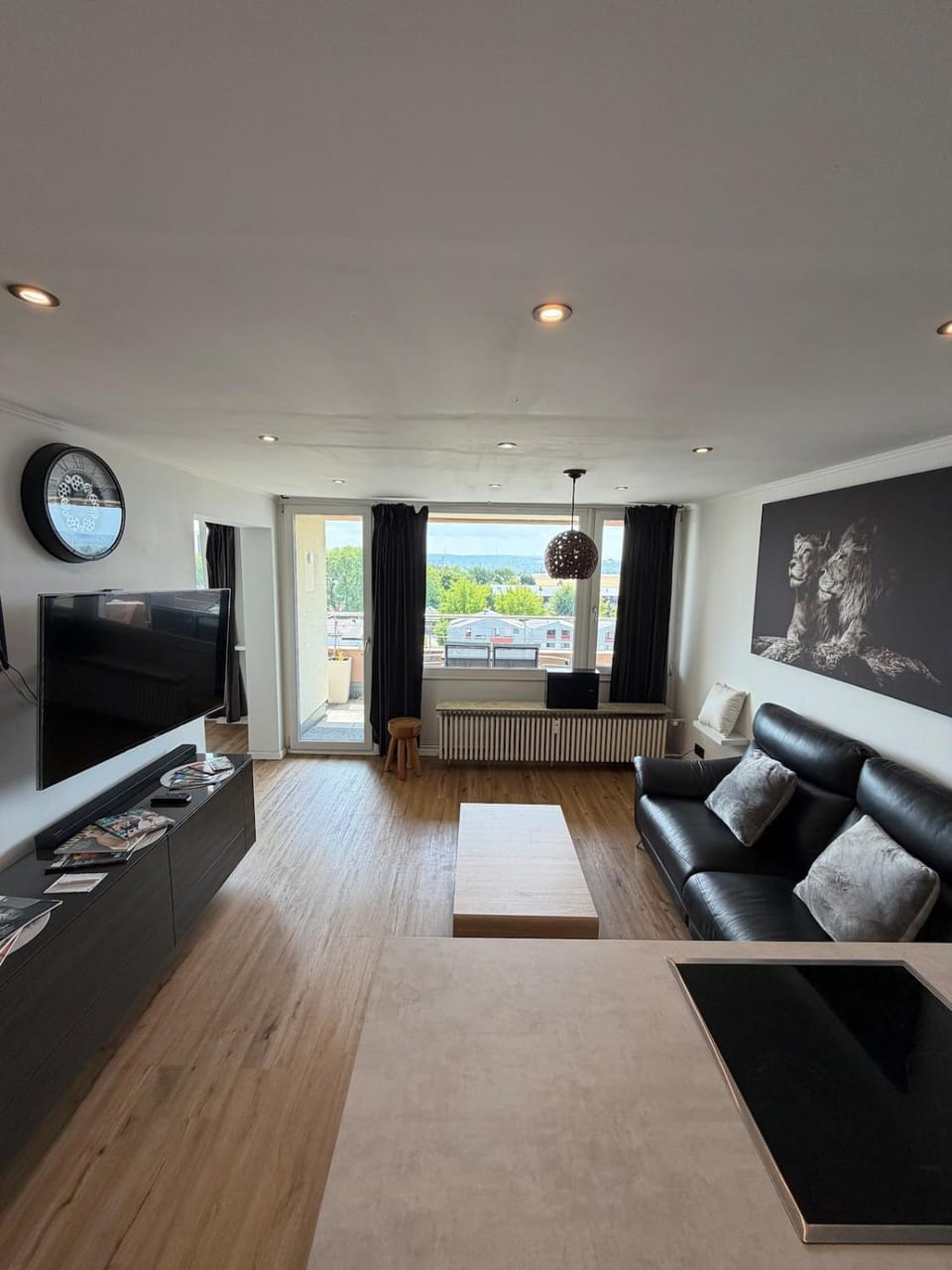 Modernes Apartment mit Panoramaview & Balkon in Top Lage Apartment in Stuttgart