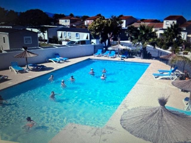 RESIDENTIEL de la MER Campground/ 
RV Resort in Occitanie