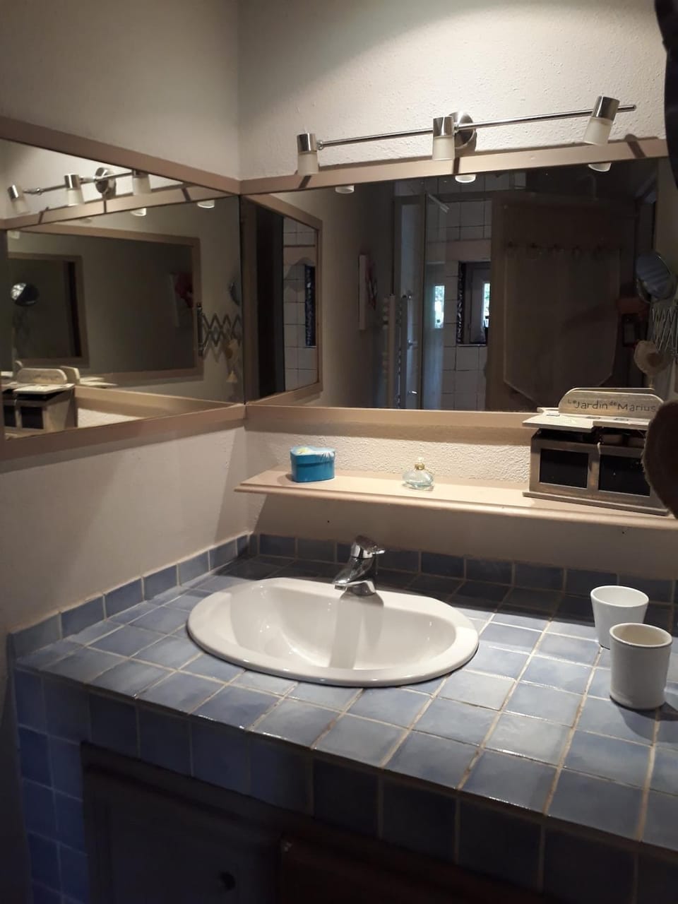 Renovated farmhouse Pool, Air conditionning Nordic bath, sauna House in Auvergne-Rhône-Alpes