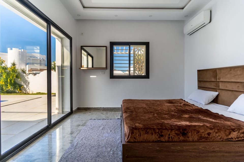 Villa Djerba Piscine Privée et Terrasses de Détente House in Tunisia