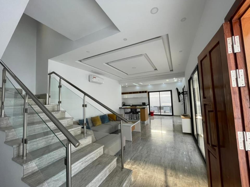 Villa Djerba Piscine Privée et Terrasses de Détente House in Tunisia