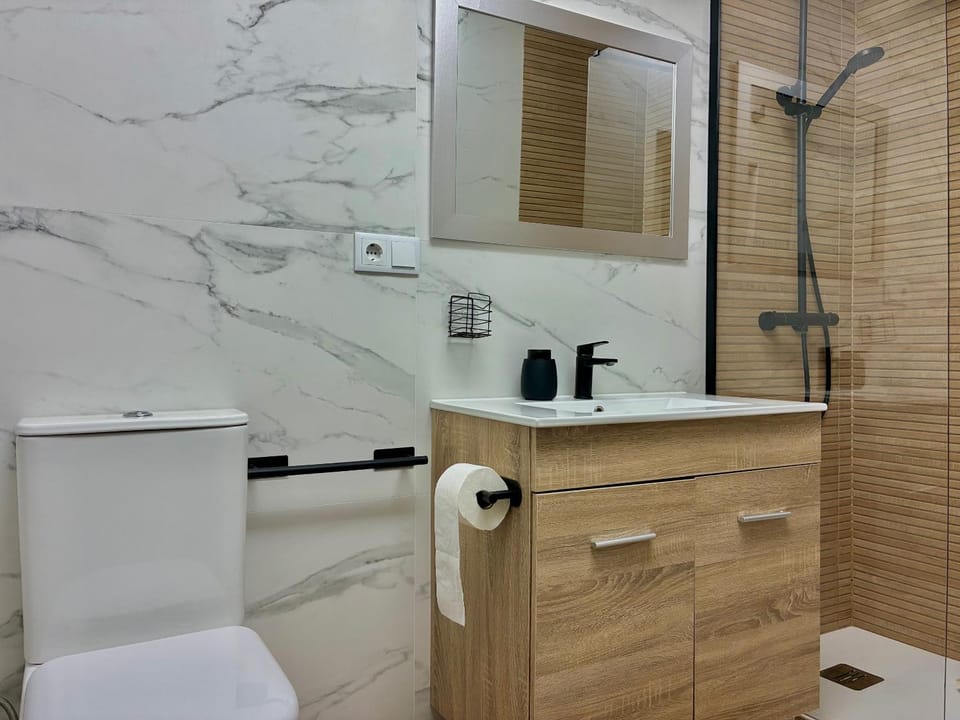 Shower, Bathroom