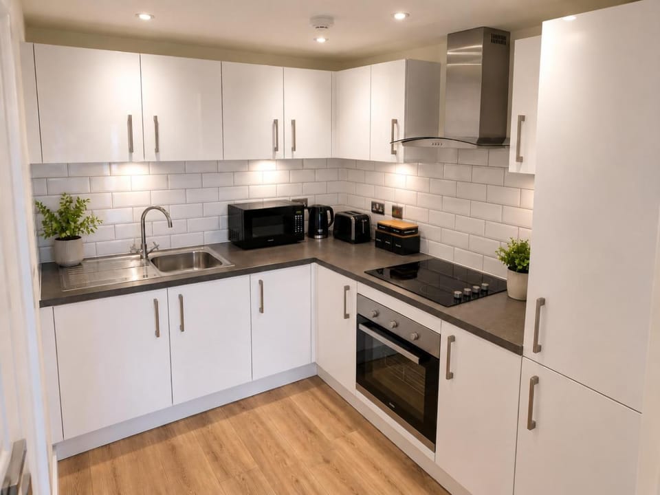 Modern 2-Bed Apartment in the City Centre with Secure Parking ideal for Contractors, Business Travellers, Families Apartment in Birmingham