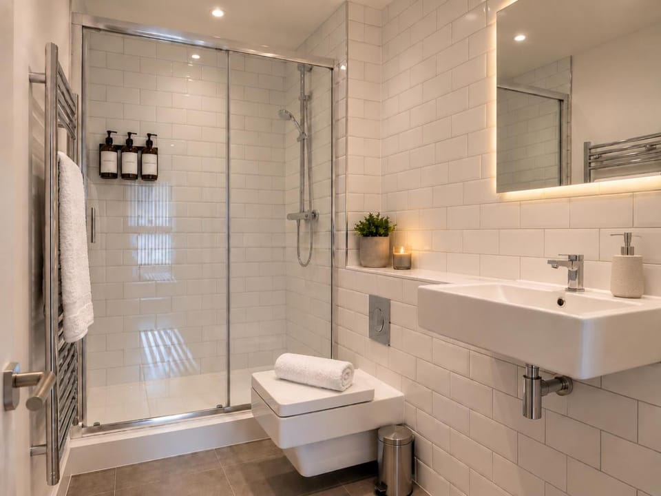 Modern 2-Bed Apartment in the City Centre with Secure Parking ideal for Contractors, Business Travellers, Families Apartment in Birmingham