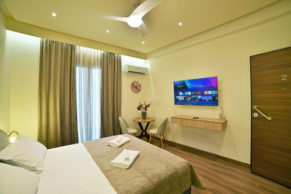 Bed, TV and multimedia, Bedroom, air conditioner