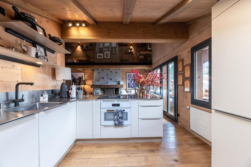 Chalet Pine Haven Gstaad Apartment in Saanen