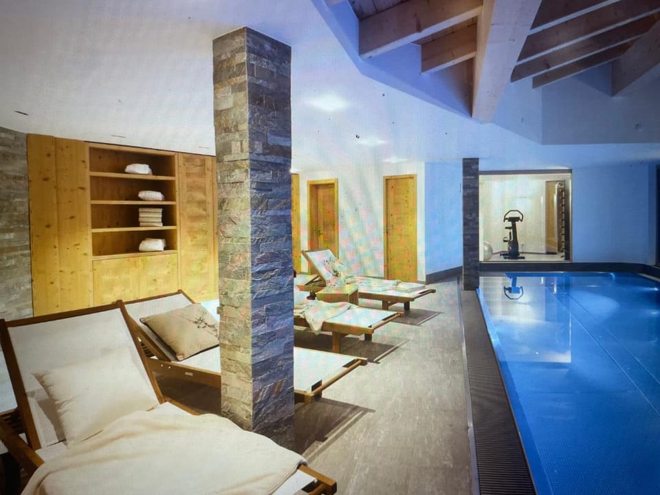 Mountain Whisper Apartment in Saint Moritz