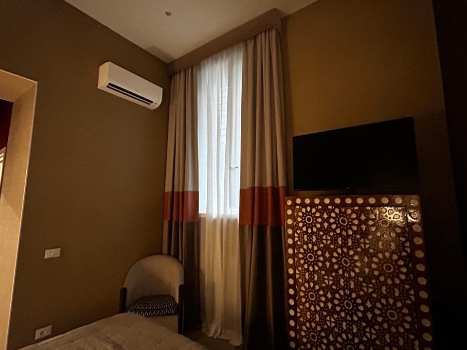 La Tiberina House in Rome