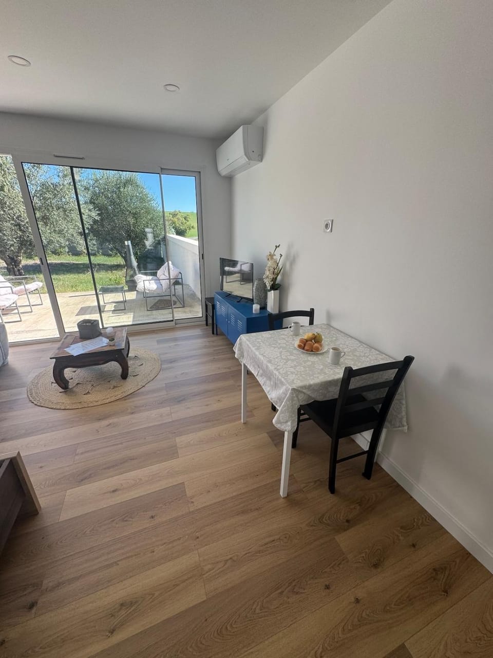 Appartement privé au calme avec terrasse et parking Apartment in Occitanie