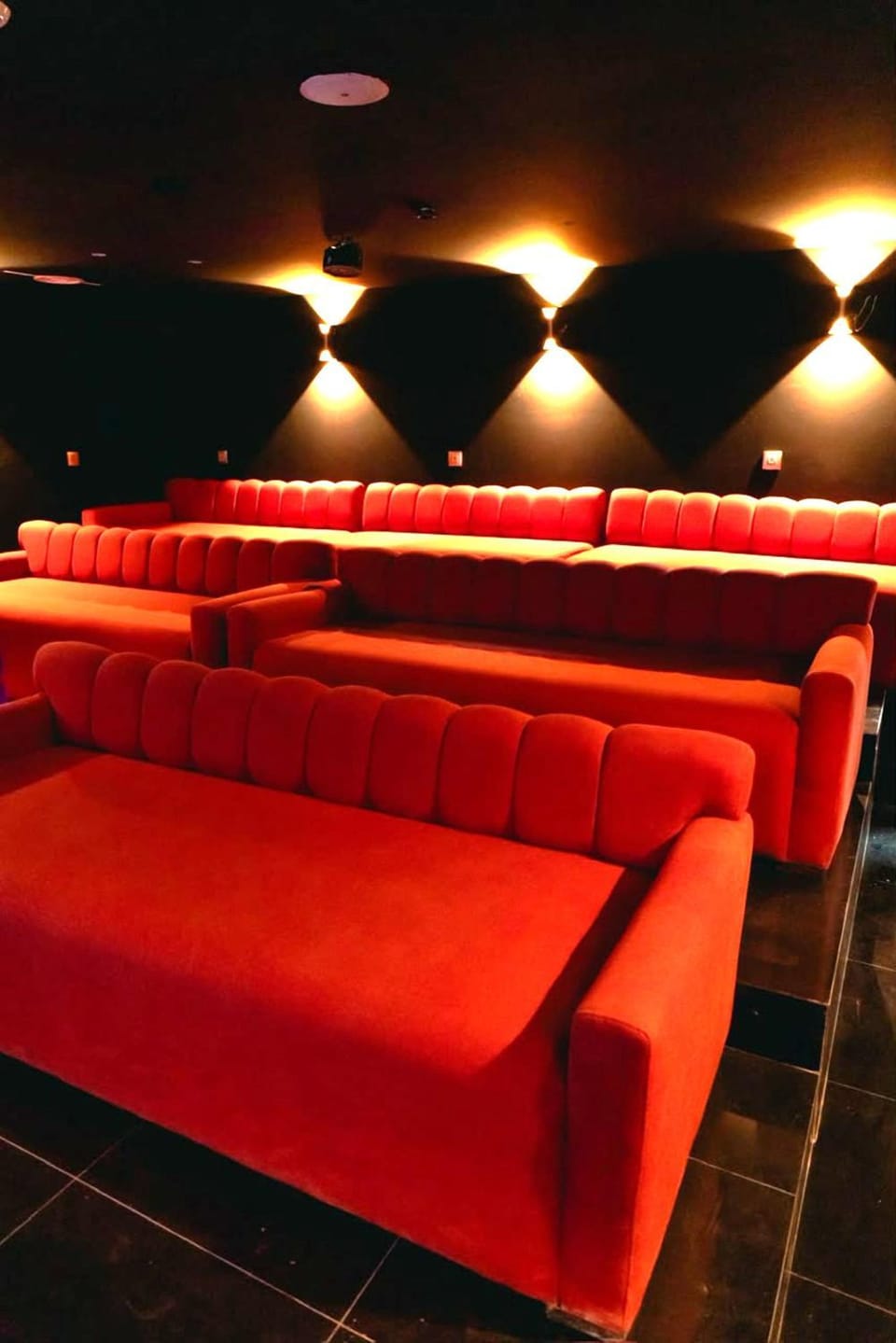 Communal lounge/ TV room